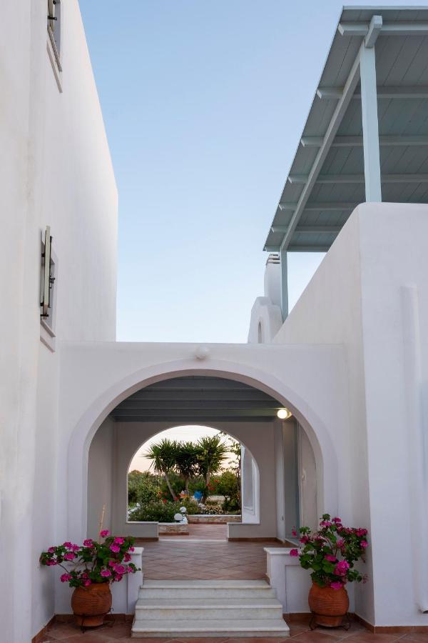 Paktia Villas Parikia  Exterior photo