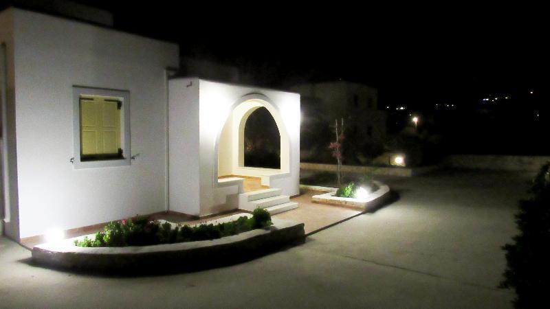 Paktia Villas Parikia  Exterior photo